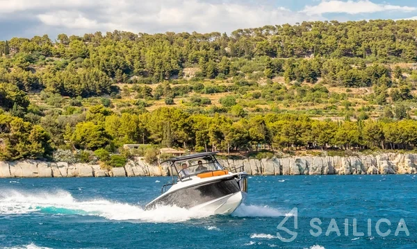 Ryck 280 - Yacht Charter Sailica