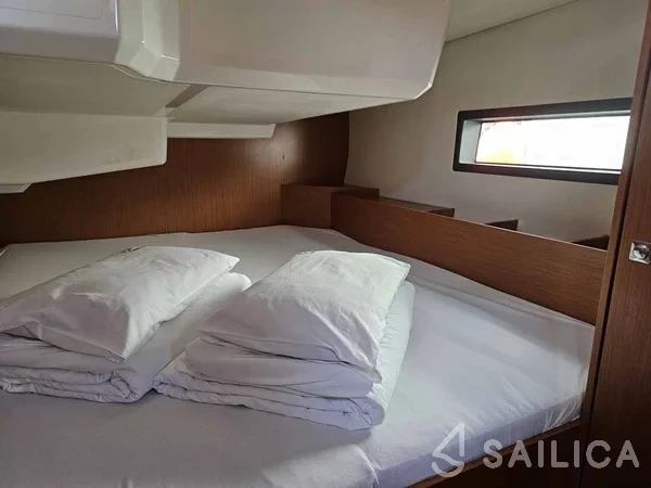 Bavaria C42 - Photo #56 Bavaria C42 - Yacht Charter Sailica