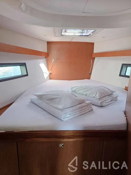 Bavaria C42 - Photo #53 Bavaria C42 - Yacht Charter Sailica