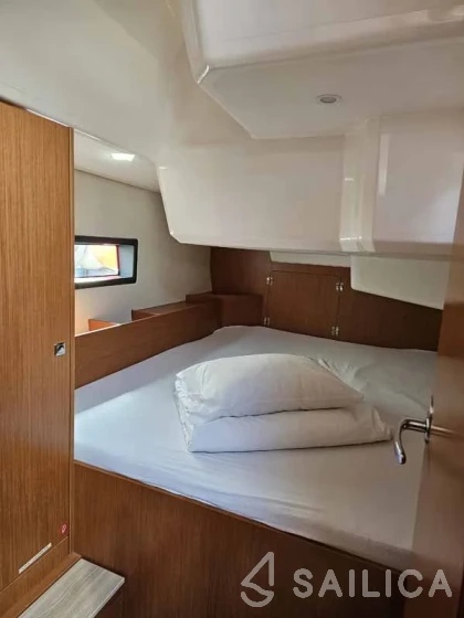 Bavaria C42 - Photo #55 Bavaria C42 - Yacht Charter Sailica