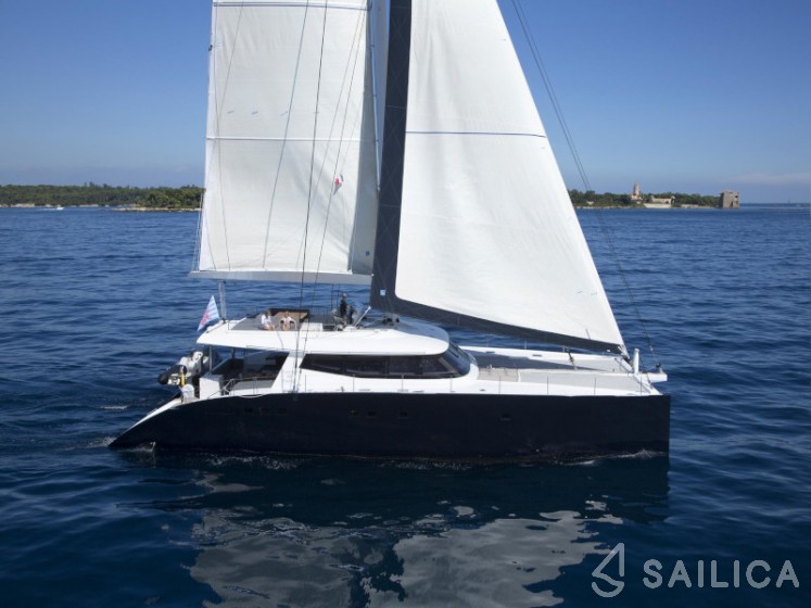 Sunreef 80 - Yacht Charter Sailica