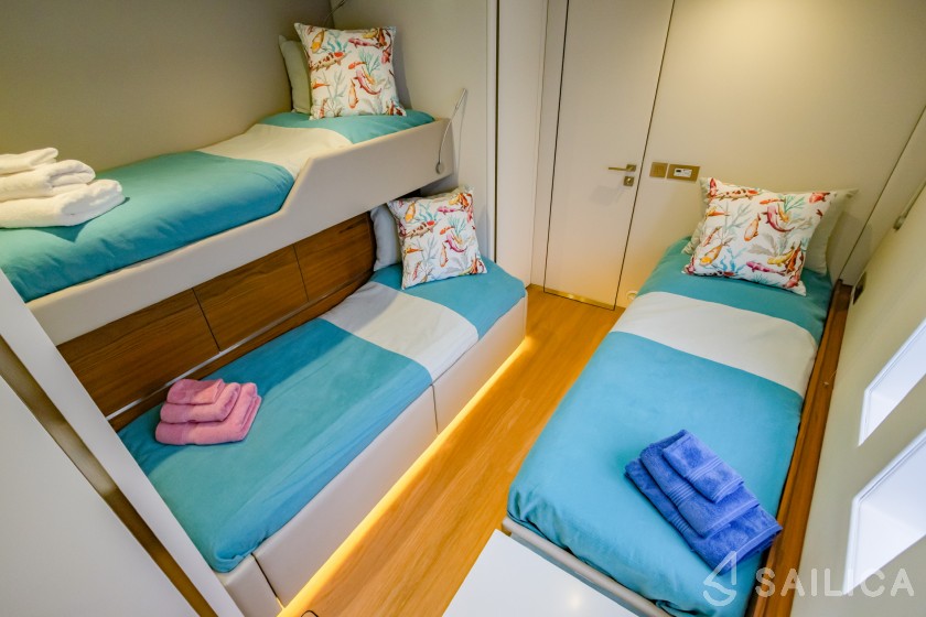 Sunreef 80 - Yacht Charter Sailica