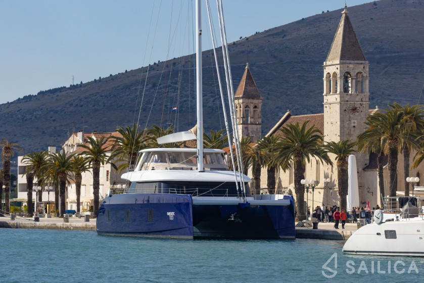 Sunreef 80 - Yacht Charter Sailica