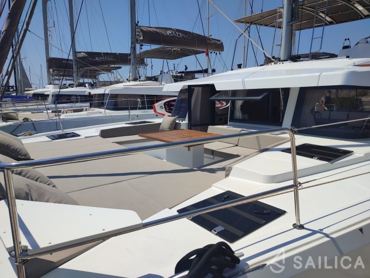 Bali 4.6 - Yacht Charter Sailica
