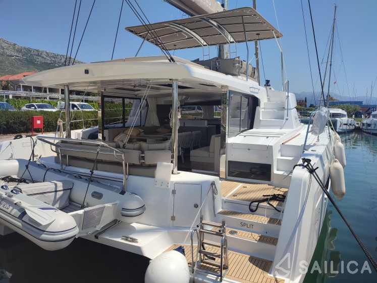 Bali 4.6 - Yacht Charter Sailica