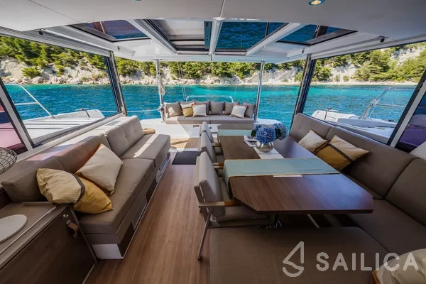 Bali 4.6 - Yacht Charter Sailica