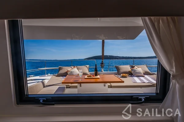 Bali 4.6 - Yacht Charter Sailica