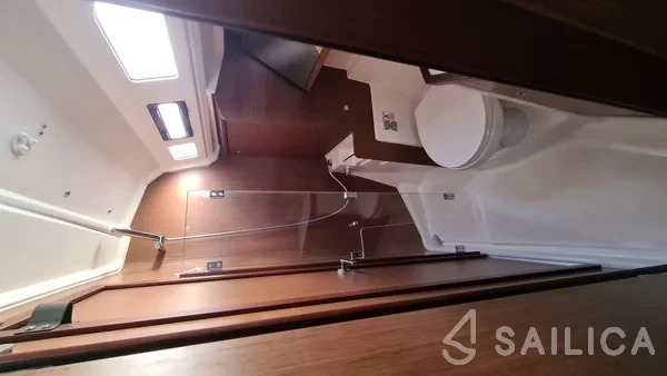 Oceanis 40.1 - Yacht Charter Sailica