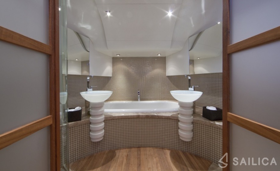 Oceanline 127 - Yacht Charter Sailica