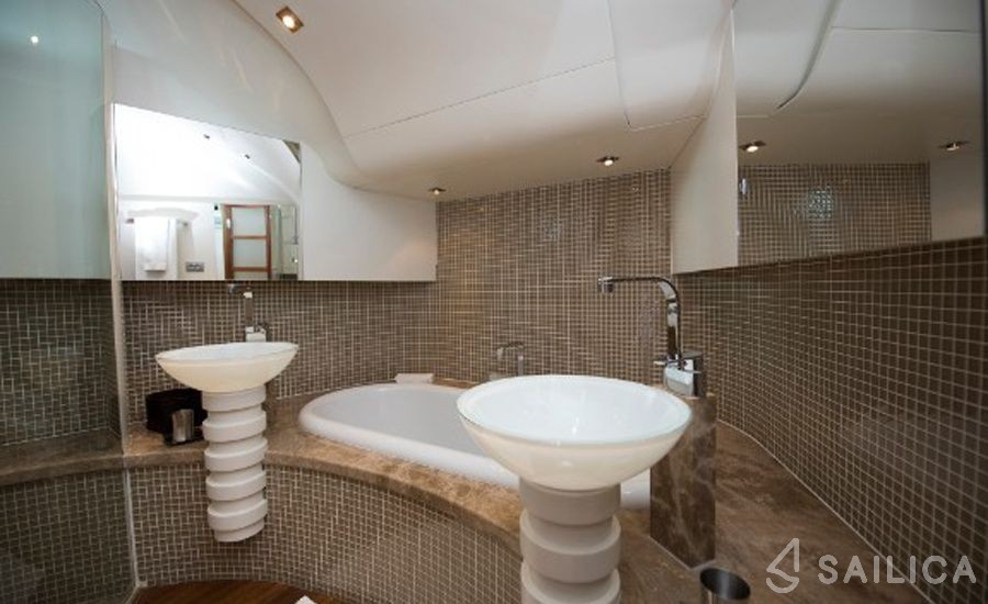 Oceanline 127 - Yacht Charter Sailica