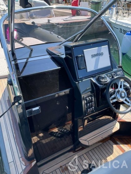 Tempest 1000 Sun - Yacht Charter Sailica