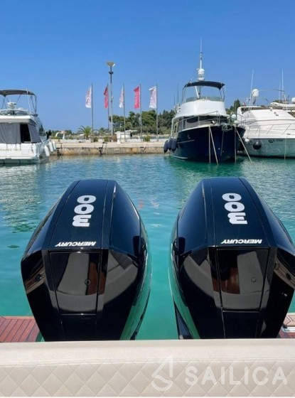 Tempest 1000 Sun - Yacht Charter Sailica