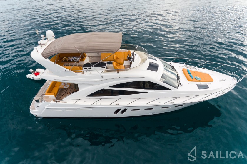 Sealine T 50 - Yacht Charter Sailica