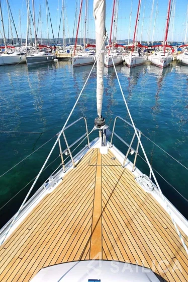 Bavaria 37 Cruiser - Yacht Charter Sailica
