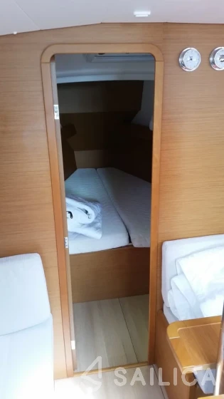 Sun Odyssey 379 - Yacht Charter Sailica