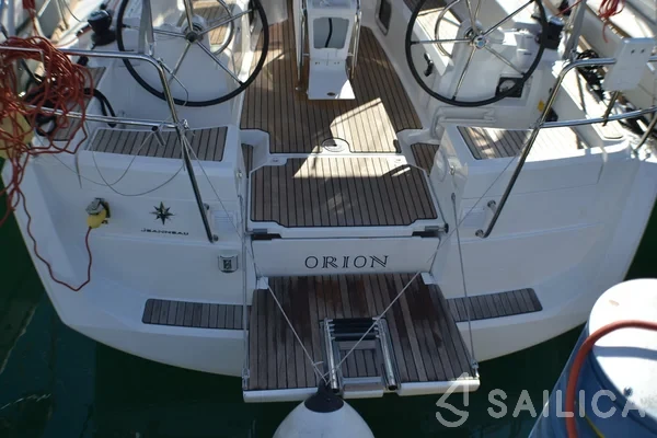Sun Odyssey 379 - Yacht Charter Sailica