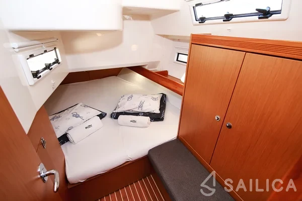 Bavaria 40 Cruiser - Yacht Charter Sailica