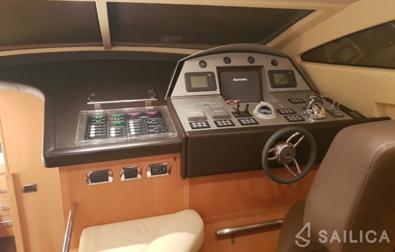 Aicon 54 - Yacht Charter Sailica