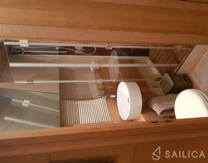 Aicon 54 - Yacht Charter Sailica