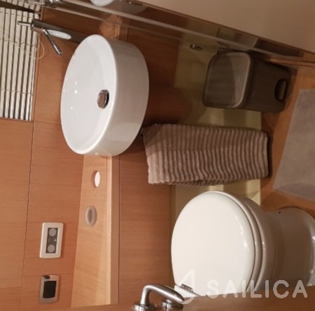 Aicon 54 - Yacht Charter Sailica
