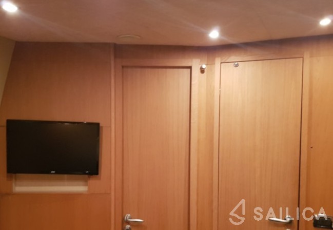 Aicon 54 - Yacht Charter Sailica