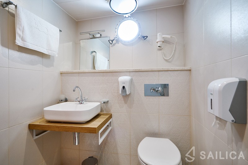 Motoryacht - Yacht Charter Sailica