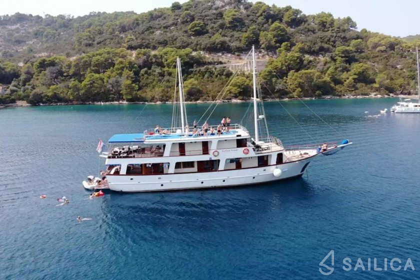 Otac Nikola - Yacht Charter Sailica