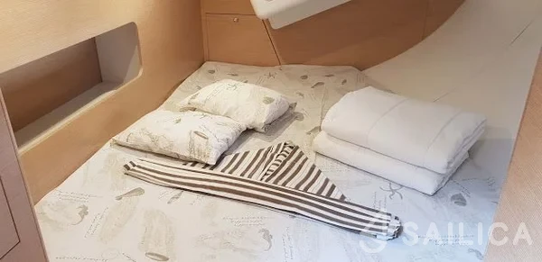 Elan 50 Impression - Yacht Charter Sailica