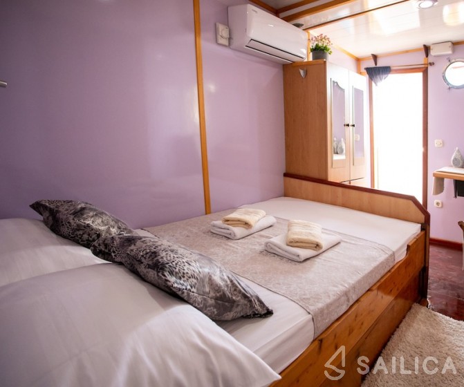 Motoryacht - Yacht Charter Sailica