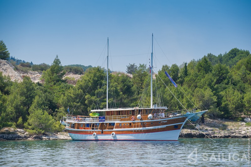 Motoryacht - Yacht Charter Sailica