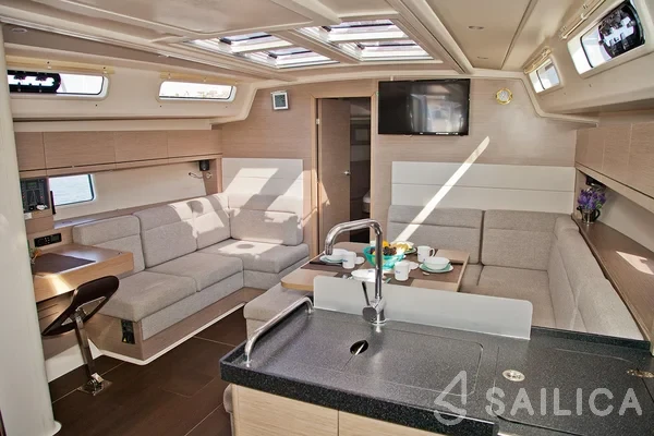 Hanse 458 - Yacht Charter Sailica