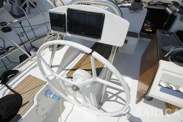 Bavaria 51 Cruiser - Yacht Charter Sailica