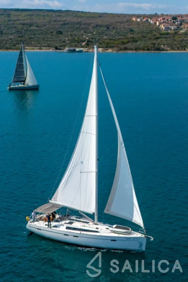 Bavaria 51 Cruiser - Yacht Charter Sailica