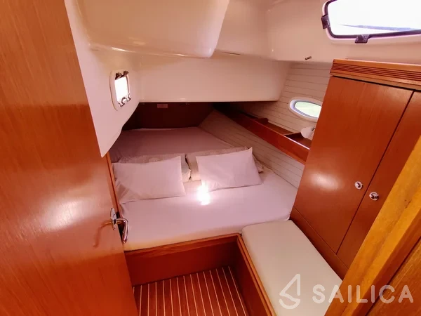 Bavaria 47 Cruiser - Yacht Charter Sailica