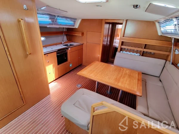 Bavaria 47 Cruiser - Yacht Charter Sailica