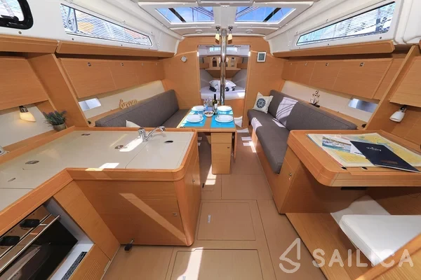 Dufour 360 GL - Yacht Charter Sailica