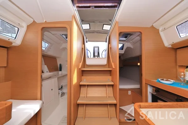 Dufour 360 GL - Yacht Charter Sailica