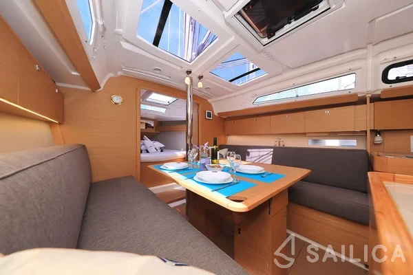 Dufour 360 GL - Yacht Charter Sailica