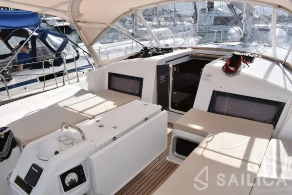 Sun Odyssey 440 - Yacht Charter Sailica