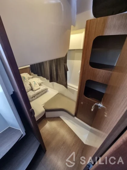 Antares 9 OB - Yacht Charter Sailica