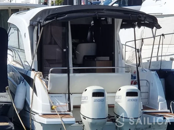 Antares 9 OB - Yacht Charter Sailica