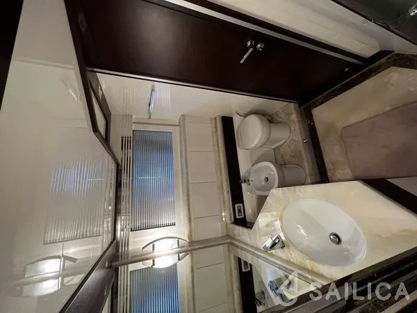 Dominator 68 - Yacht Charter Sailica