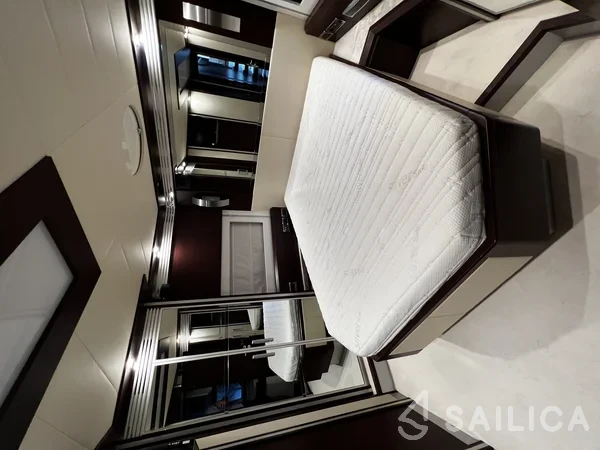 Dominator 68 - Yacht Charter Sailica