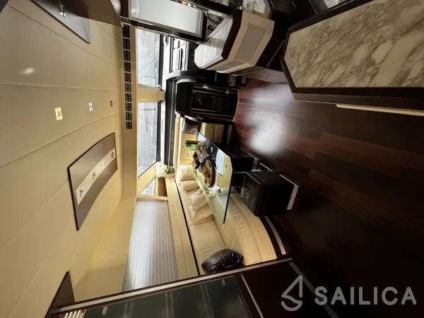 Dominator 68 - Yacht Charter Sailica