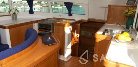 Lagoon 410 - Yacht Charter Sailica