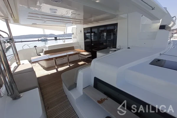 Lagoon 50 - Yacht Charter Sailica
