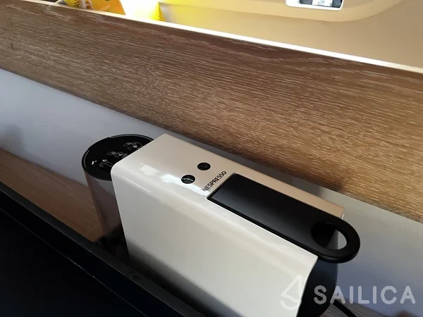 Bavaria 33 Sport - Yacht Charter Sailica