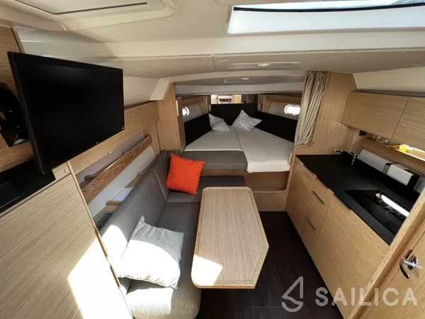 Bavaria 33 Sport - Yacht Charter Sailica