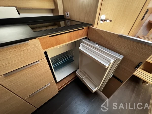 Bavaria 33 Sport - Yacht Charter Sailica