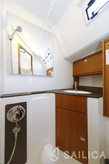 Bavaria 46 Cruiser - Yacht Charter Sailica